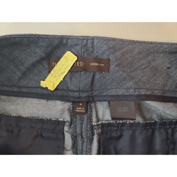 Limited Cassidy Fit cotton blend denim look shorts - 4 - Picture 6 of 6